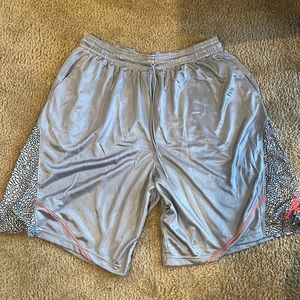 Jordan brand men’s size 3XL grey shorts with accent color
